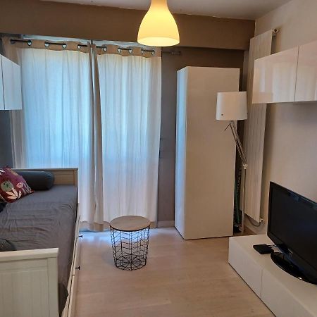 Studio A Nice Avec Piscine Bagian luar foto
