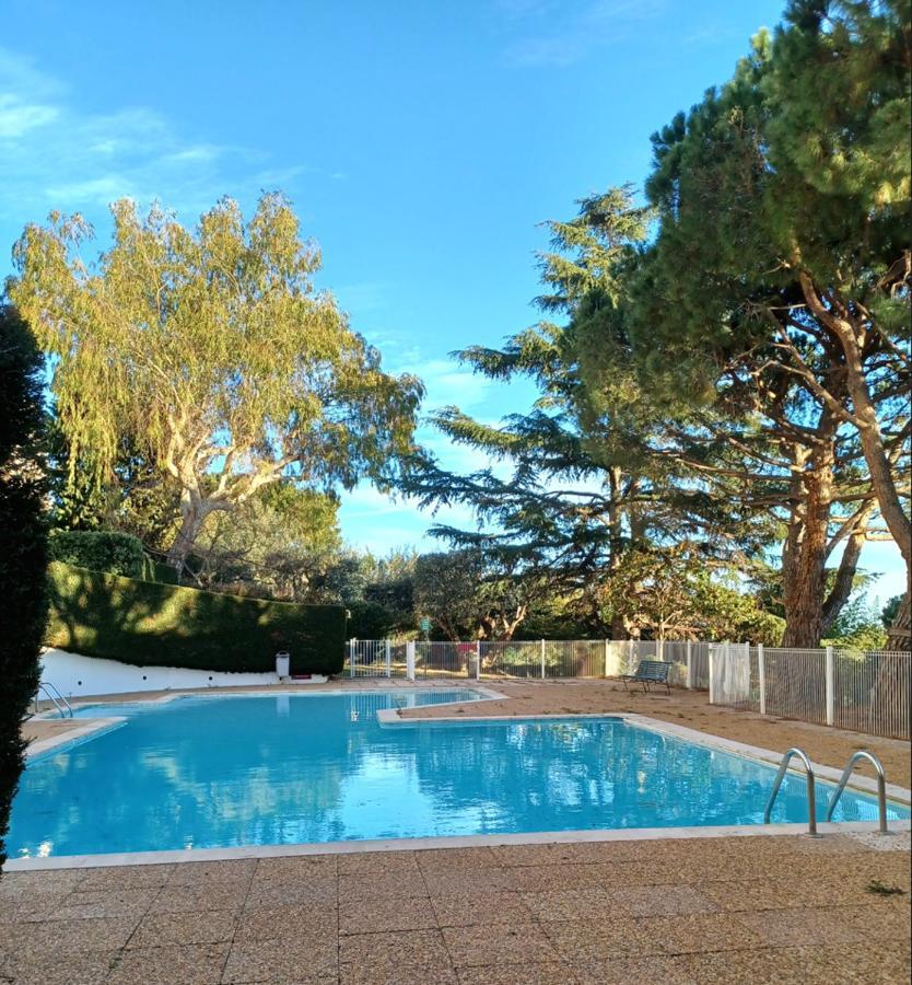 Studio A Nice Avec Piscine Bagian luar foto